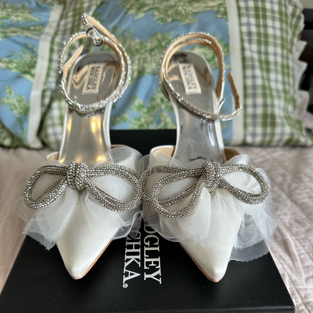 Badgley Mischka White and Silver Crystal Embellished Heels